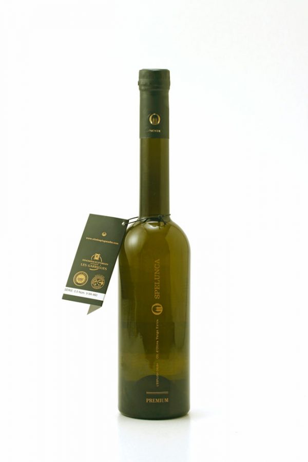 0.50 L bottle. Premium Spelunca oil with gift case